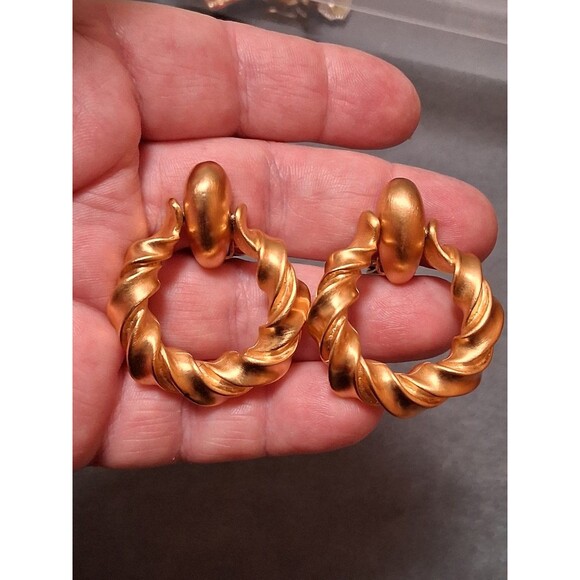Vintage Anne Klein Door Knocker Earrings Twisted Gold Tone - Picture 2 of 4
